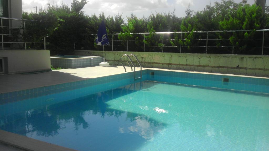 Zeytin Apart Hotel Кешме Экстерьер фото